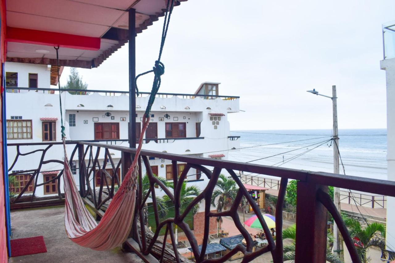 Arrecife Montanita Hostal Zewnętrze zdjęcie