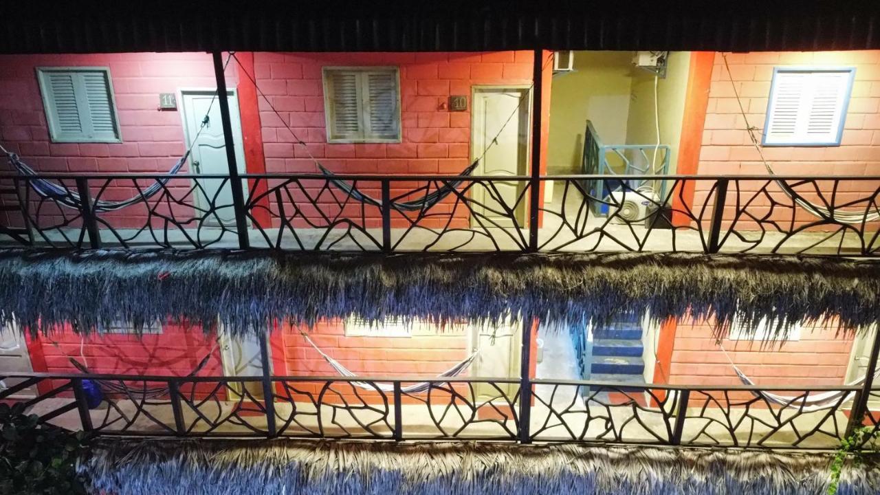 Arrecife Montanita Hostal Zewnętrze zdjęcie